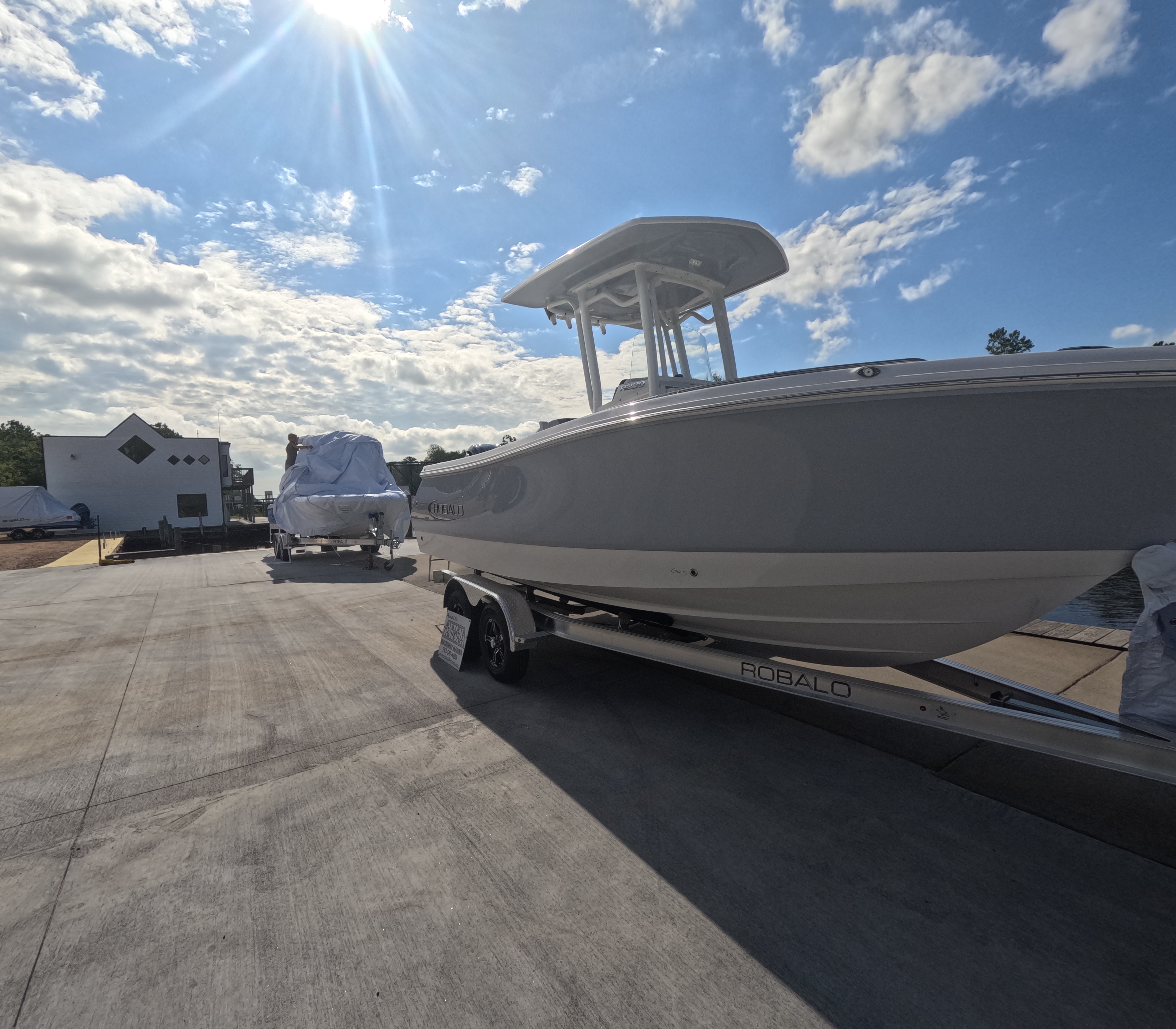 New Robalo Center Console R230 In Stock Trailer Included 2026 for sale ...