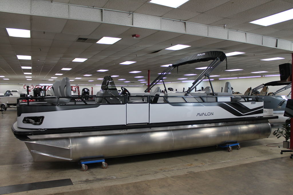 New Avalon Venture 85 Center Console Fish 25 FT 2025 for sale in