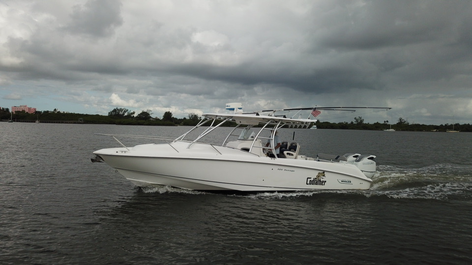 Used Boston Whaler 320 Outrage Cuddy 2006 for sale in Lantana