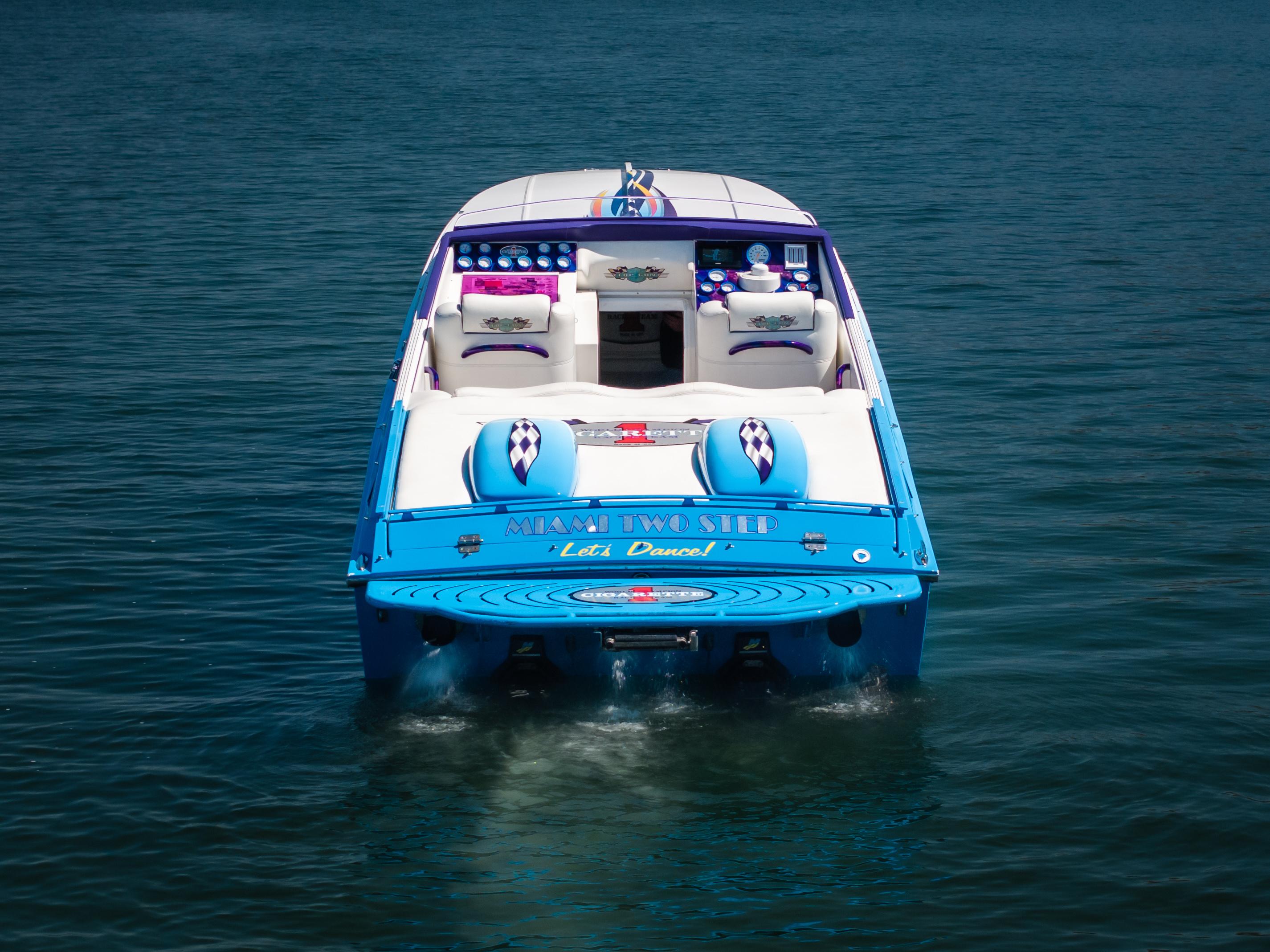 Used Cigarette 38 Top Gun 2000 for sale in Osage Beach, Missouri