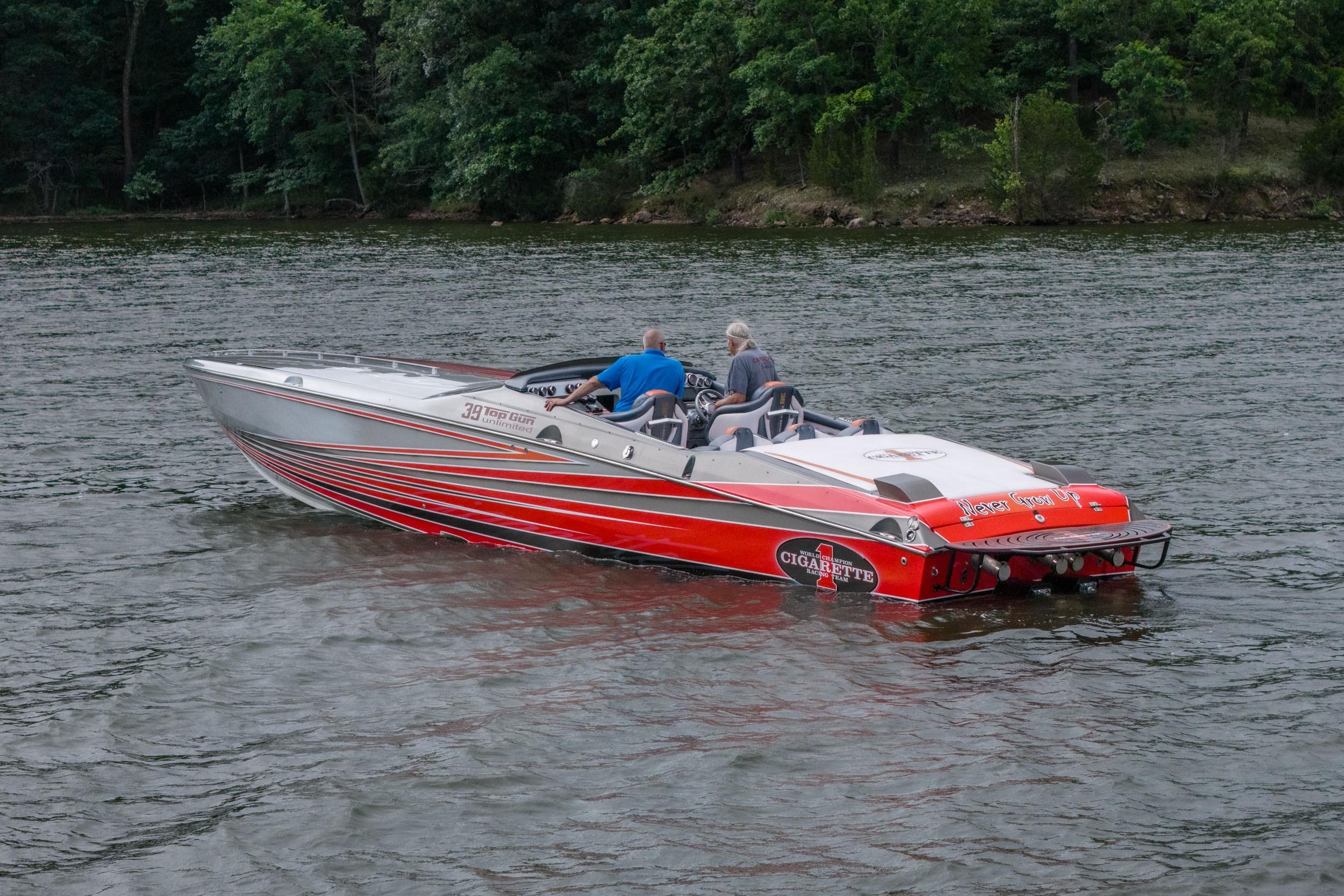 cigarette 39 top gun unlimited top speed Used Cigarette 39 Top Gun Unlimited 2006 for sale in Osage Beach, Missouri