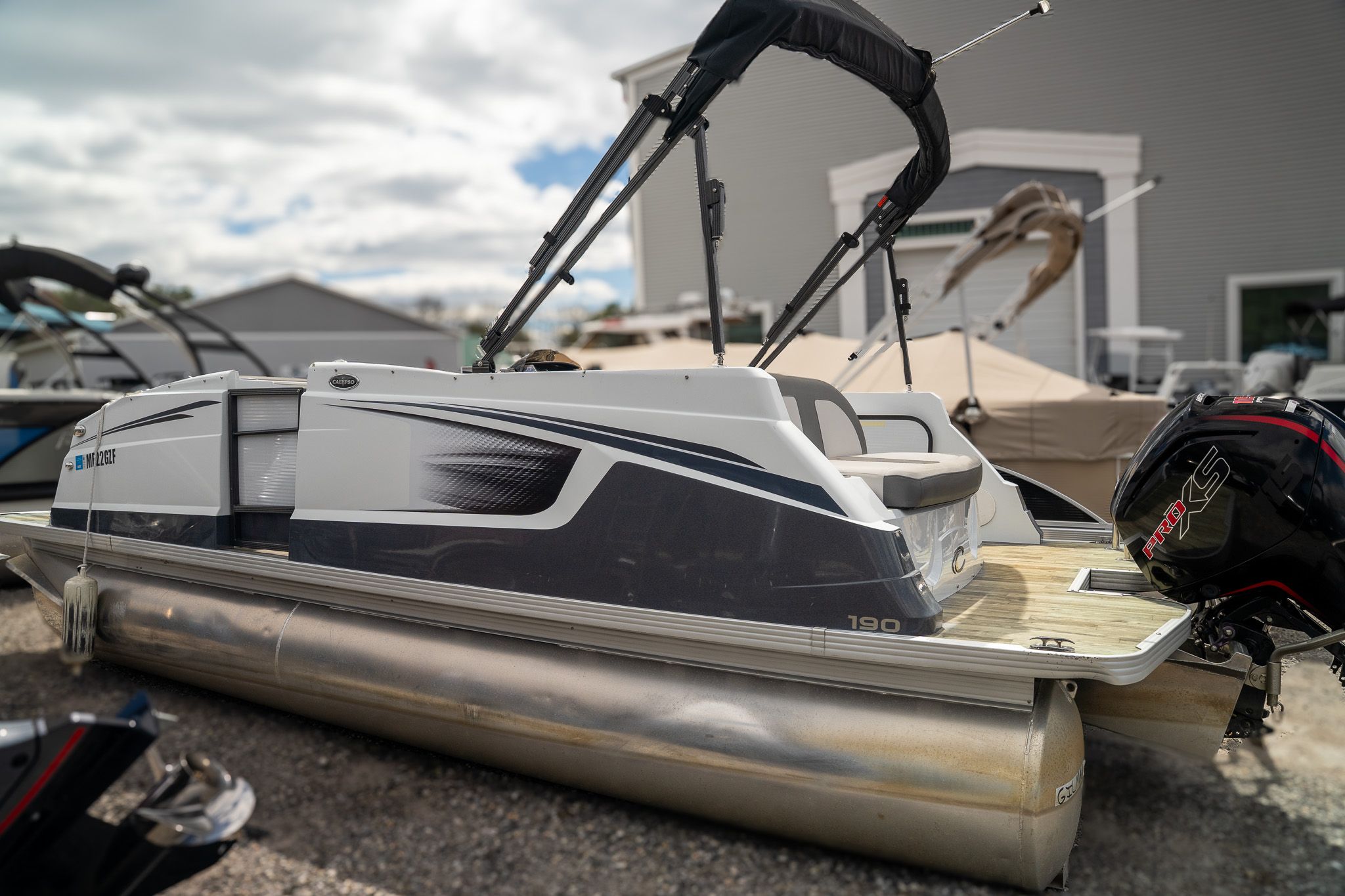 Used crest 250 Sport Pontoon wtrailer 2004 for sale in Plainville, Connecticut - Boatzon.com Used crest 250 Sport Pontoon wtrailer 2004 for sale in Plainville, Connecticut - Boatzon.com