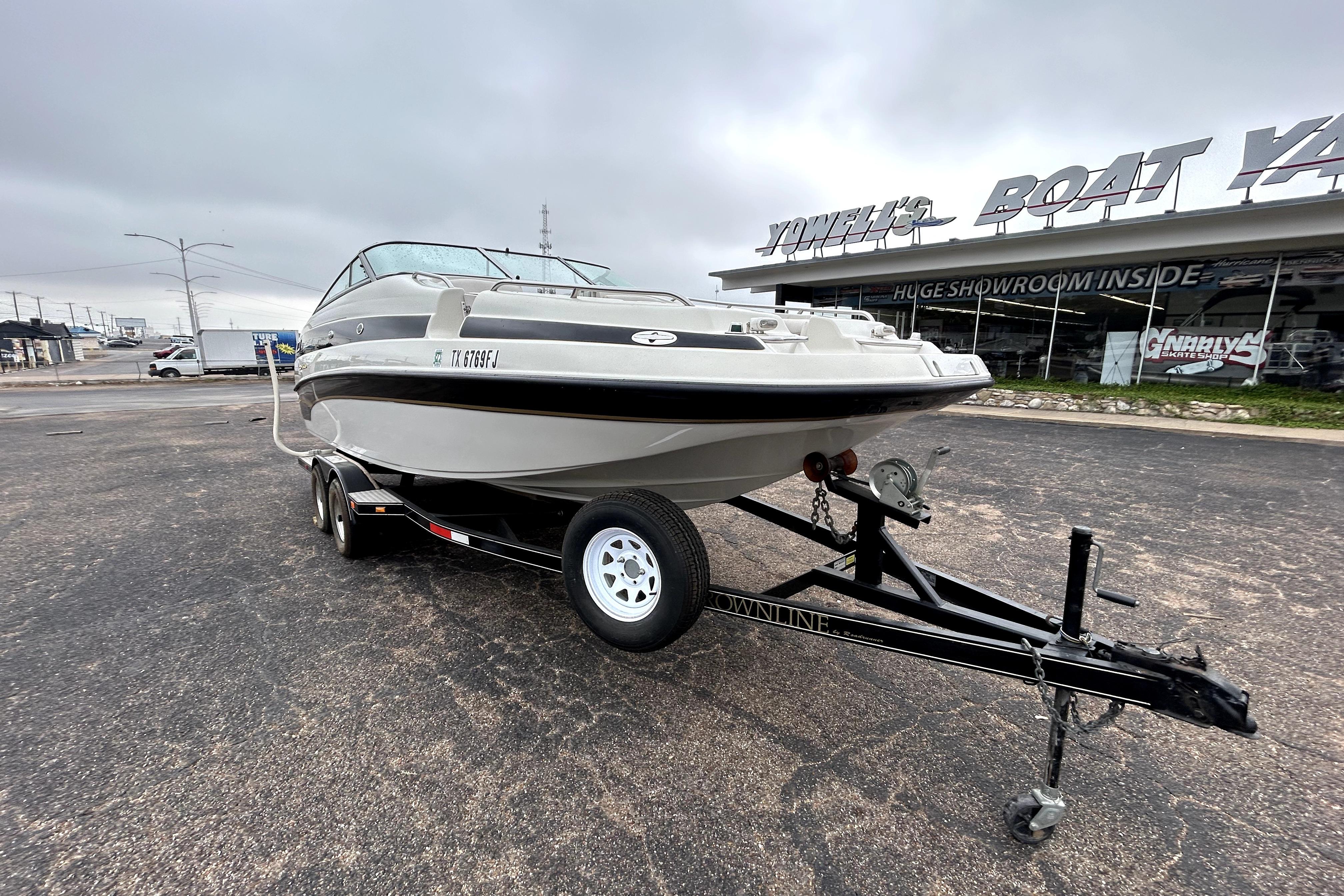 Used Crownline 239 DB 2001 for sale in Waco, Texas - Boatzon.com