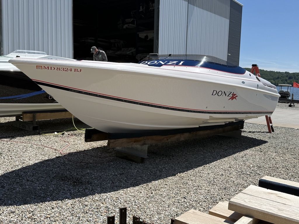 ジャンプ Used Fountain 27 Fever 1998 for sale in Grasonville, Maryland