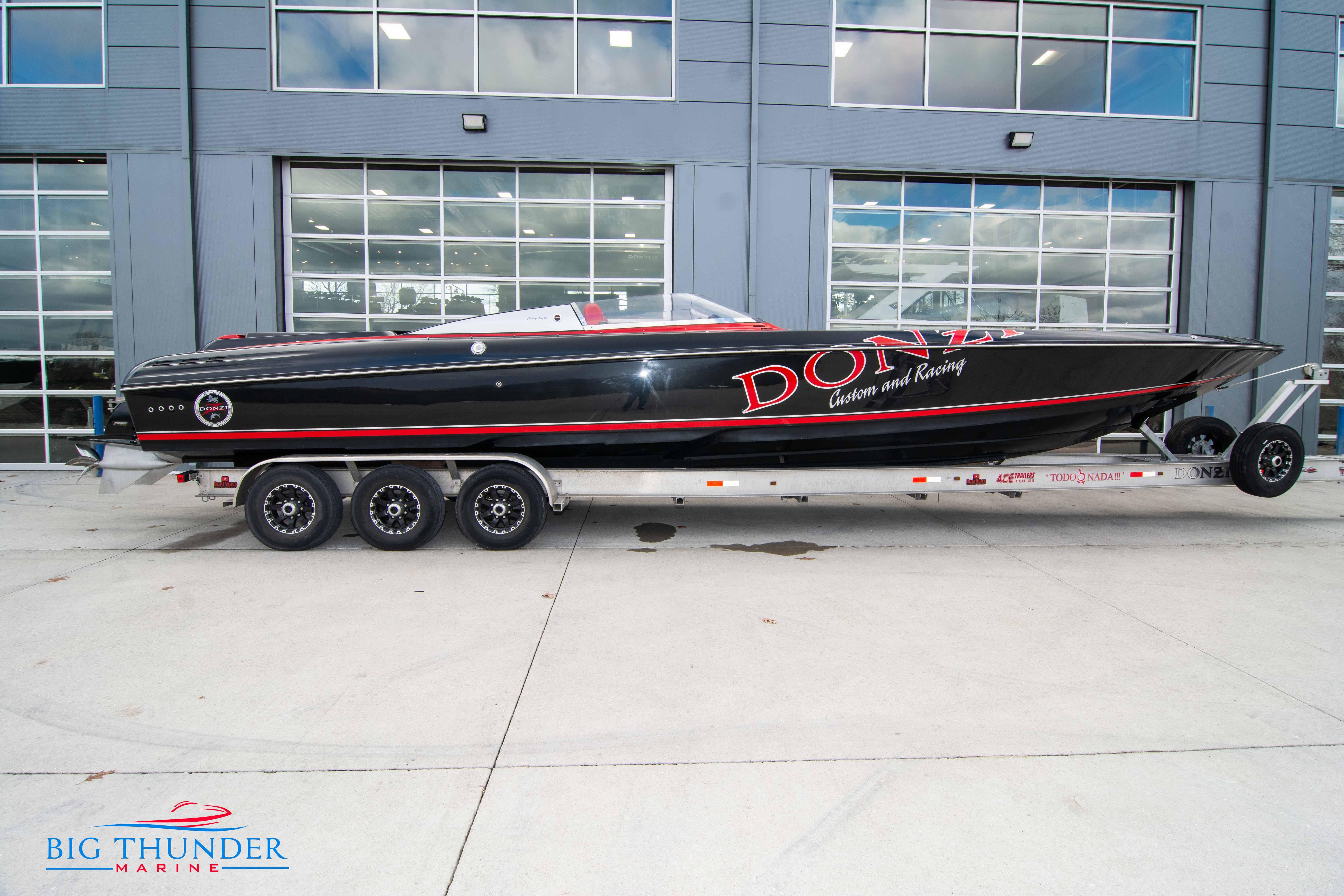 Used Donzi 38 ZRC 2009 for sale in Osage Beach, Missouri