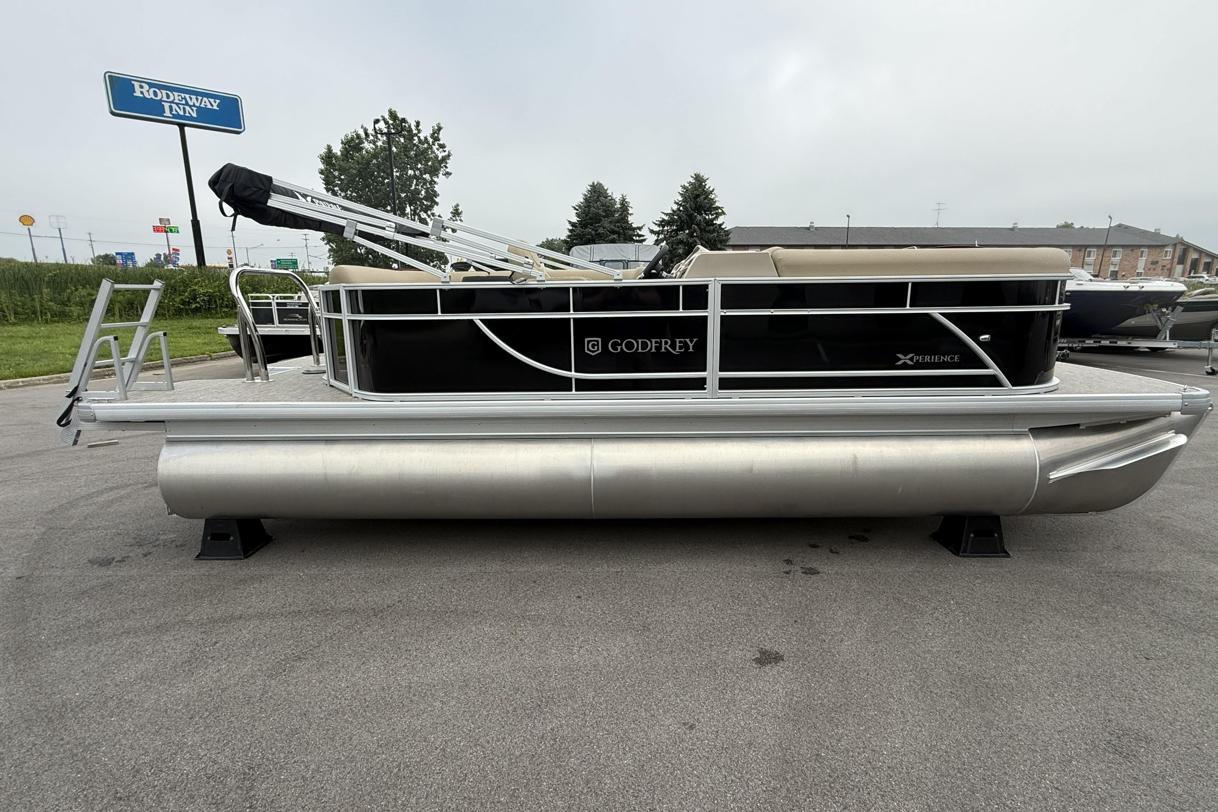 New Godfrey Xperience 2086 CX 2027 for sale in Coopersville