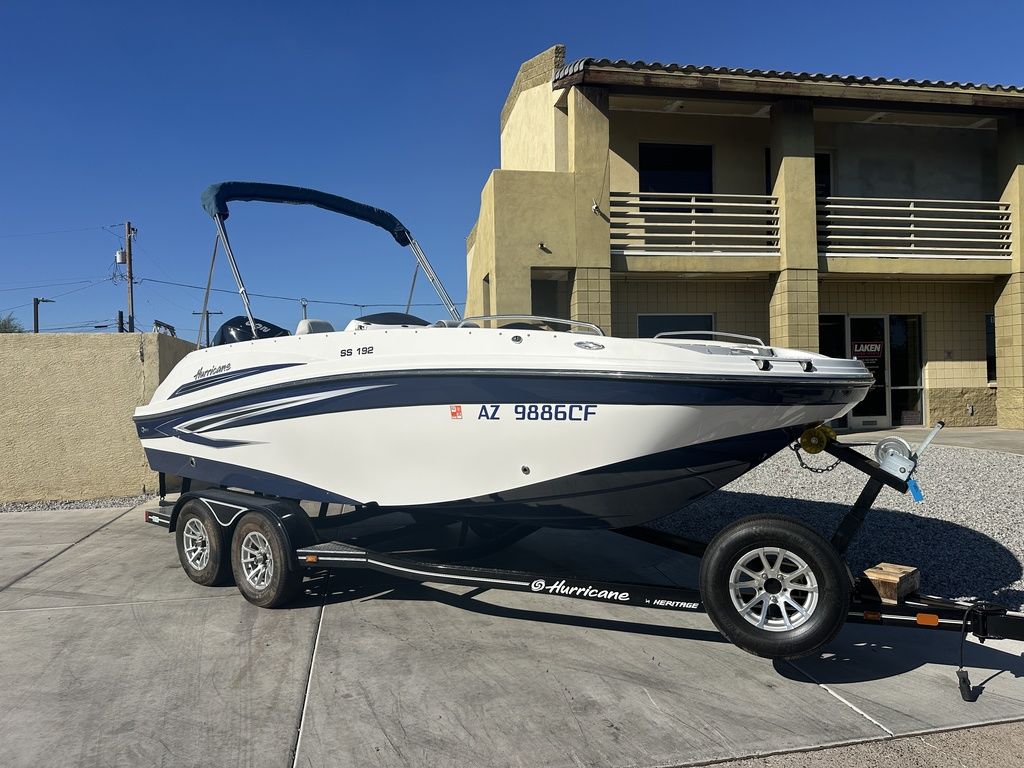 柘榴船 Used Hurricane SunDeck 192 OB 2023 for sale in Phoenix, Arizona