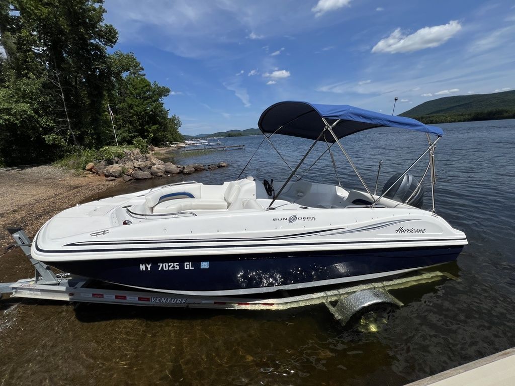 Used Hurricane SunDeck SD 187 OB 2013 for sale in Lake Pleasant