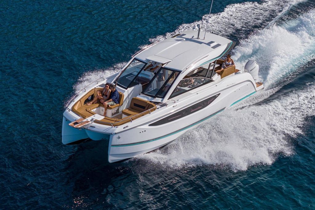 New Jeanneau TH38 2027 for sale in Seneca, Illinois - Boatzon.com