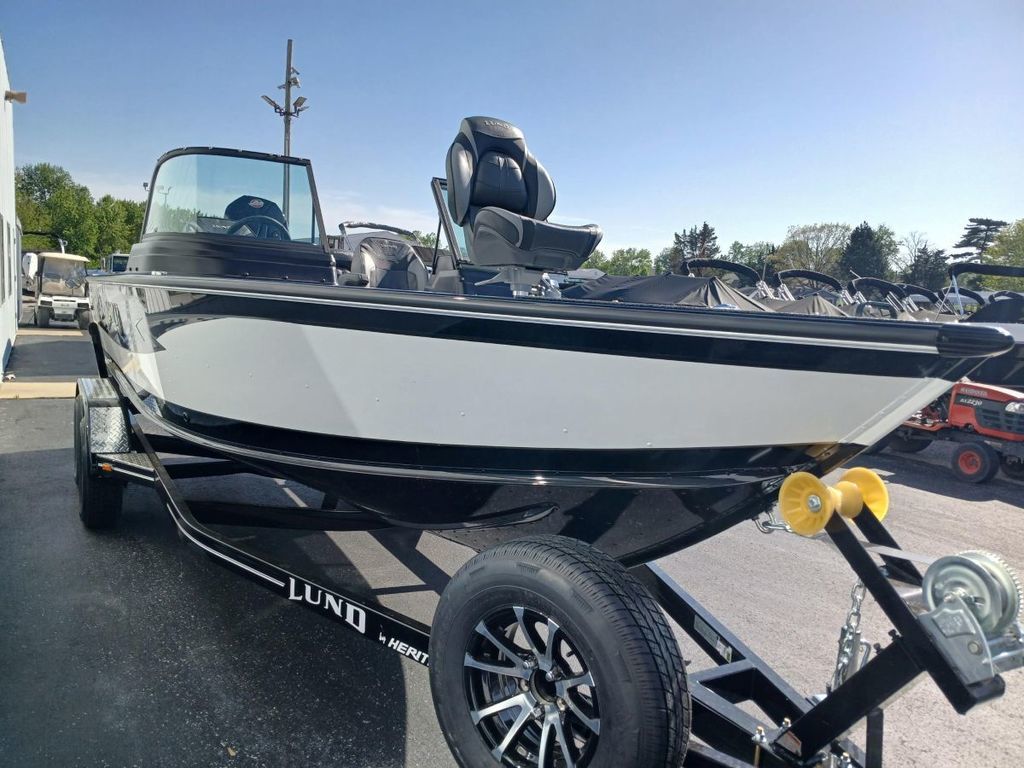 New Lund 2075 Impact XS Sport 2026 for sale in O'Fallon, Illinois
