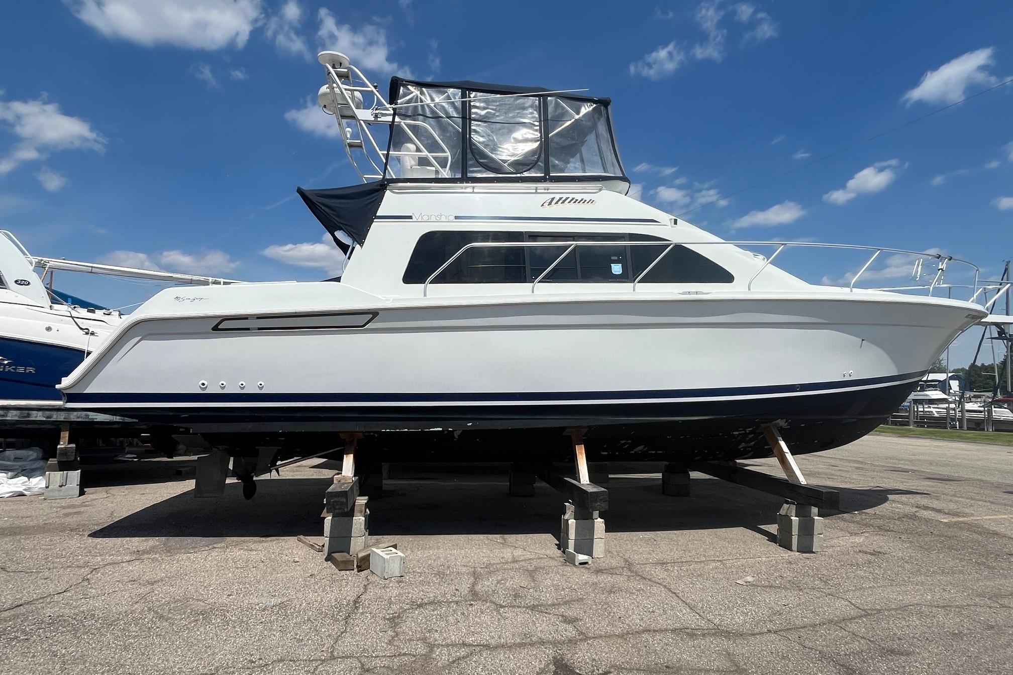 Used Mainship 40 Sedan Bridge 1996 for sale in Harrison Township