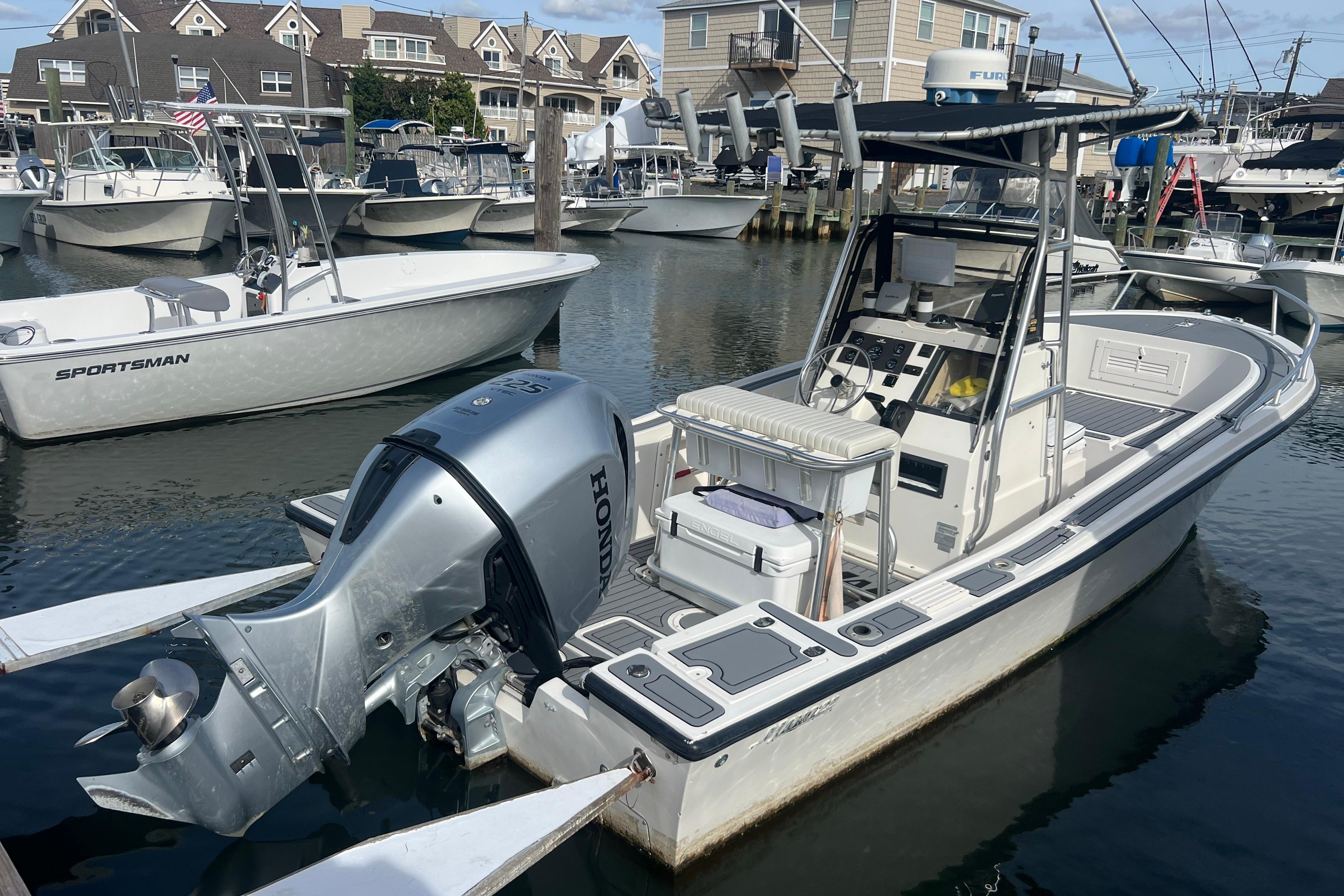 Used Mako 221 Center Console 1995 for sale in Manasquan, New