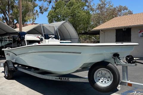 Used Mako 234 Center Console 2018 for sale in Newport Beach