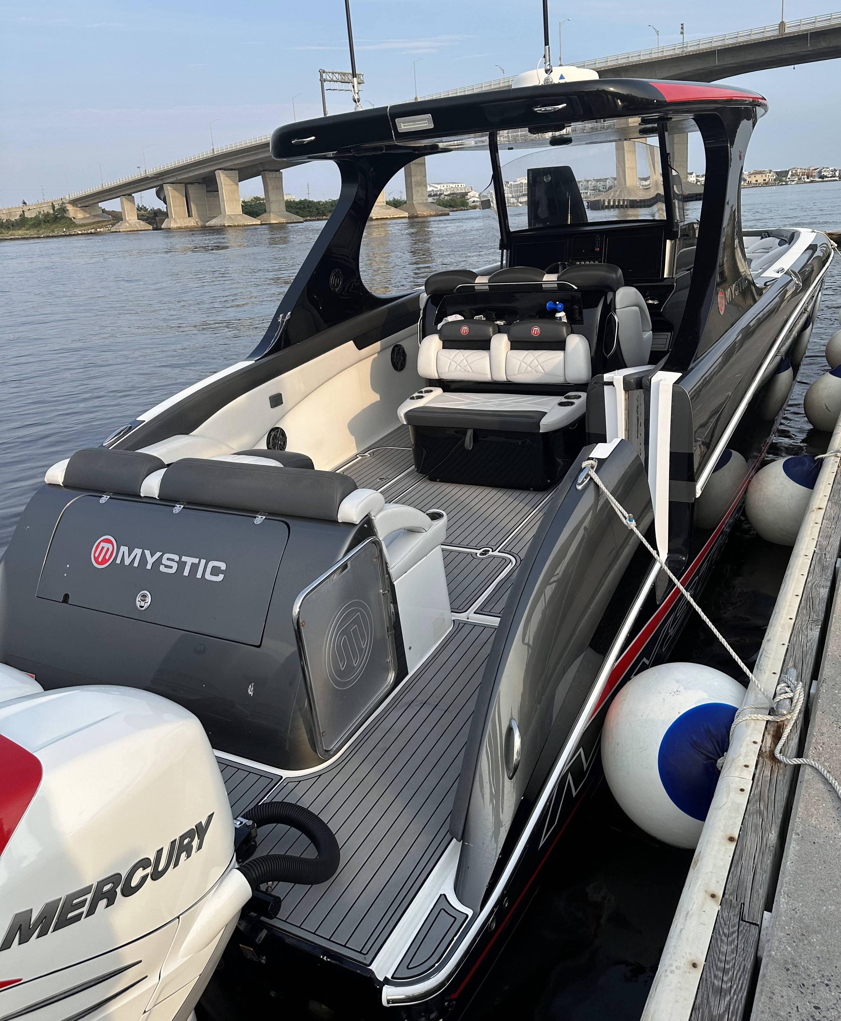 Used Mystic Powerboats M4200 2017 for sale in Clayton, New York ...