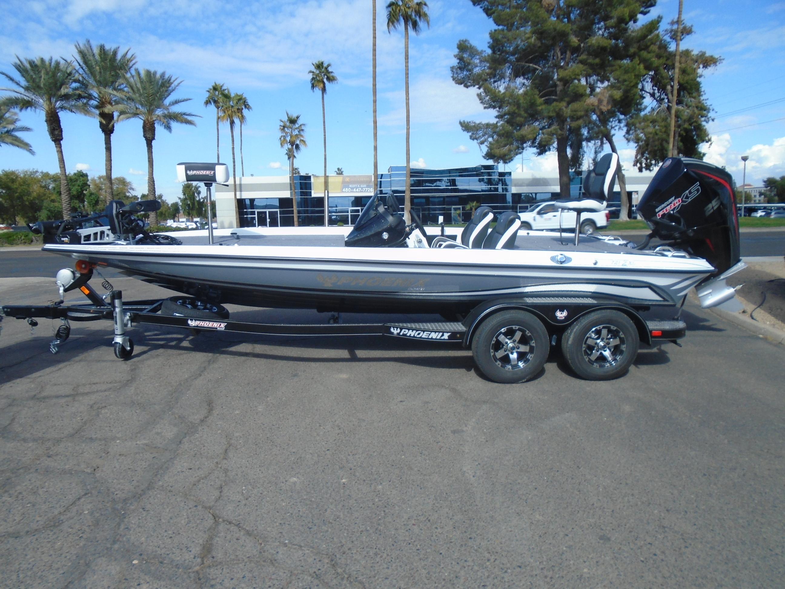 宝船 721 ZXL Builder - Phoenix Boats
