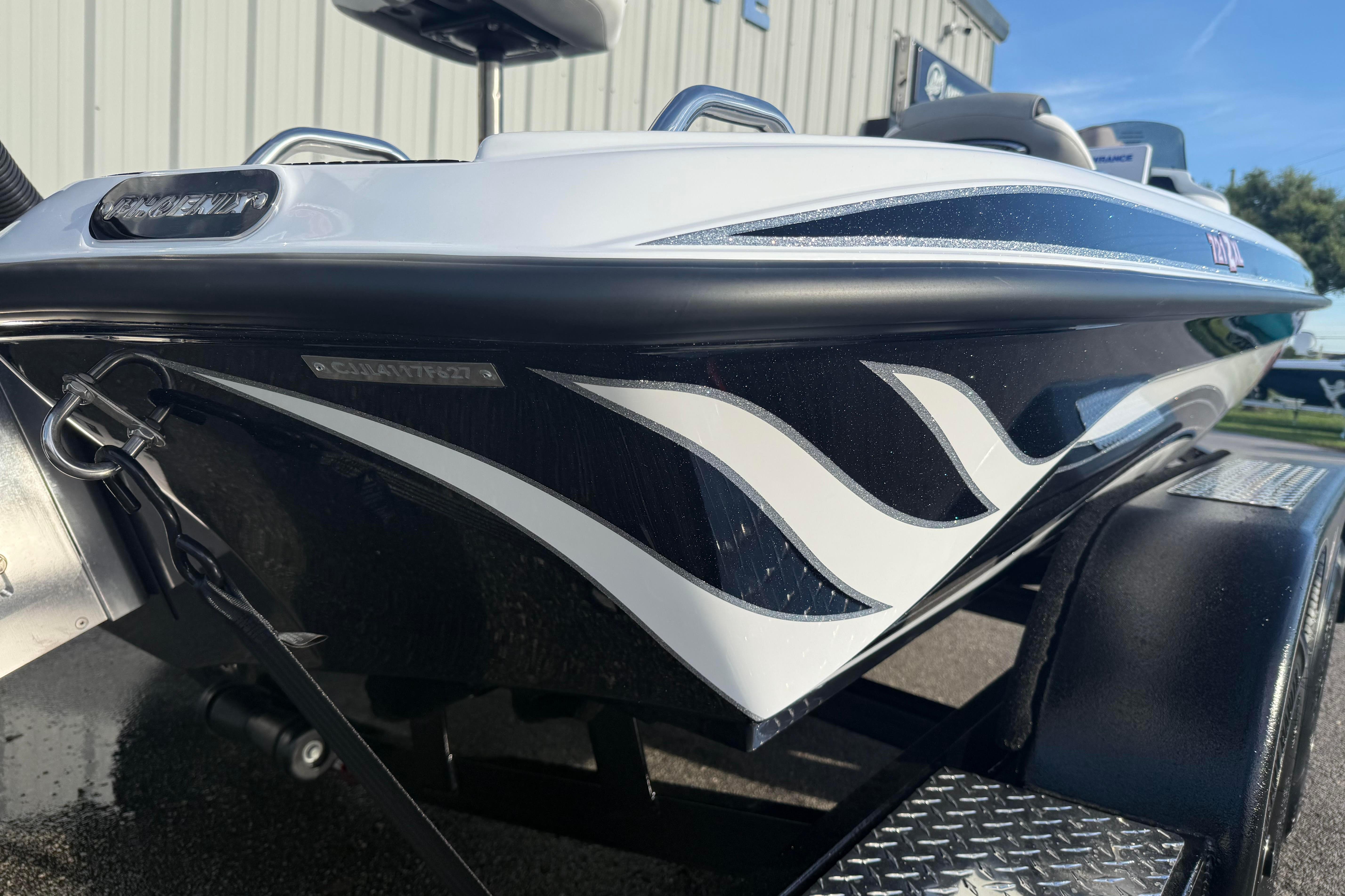 New Phoenix 721 ZXL 2027 for sale in St Cloud, Florida - Boatzon.com