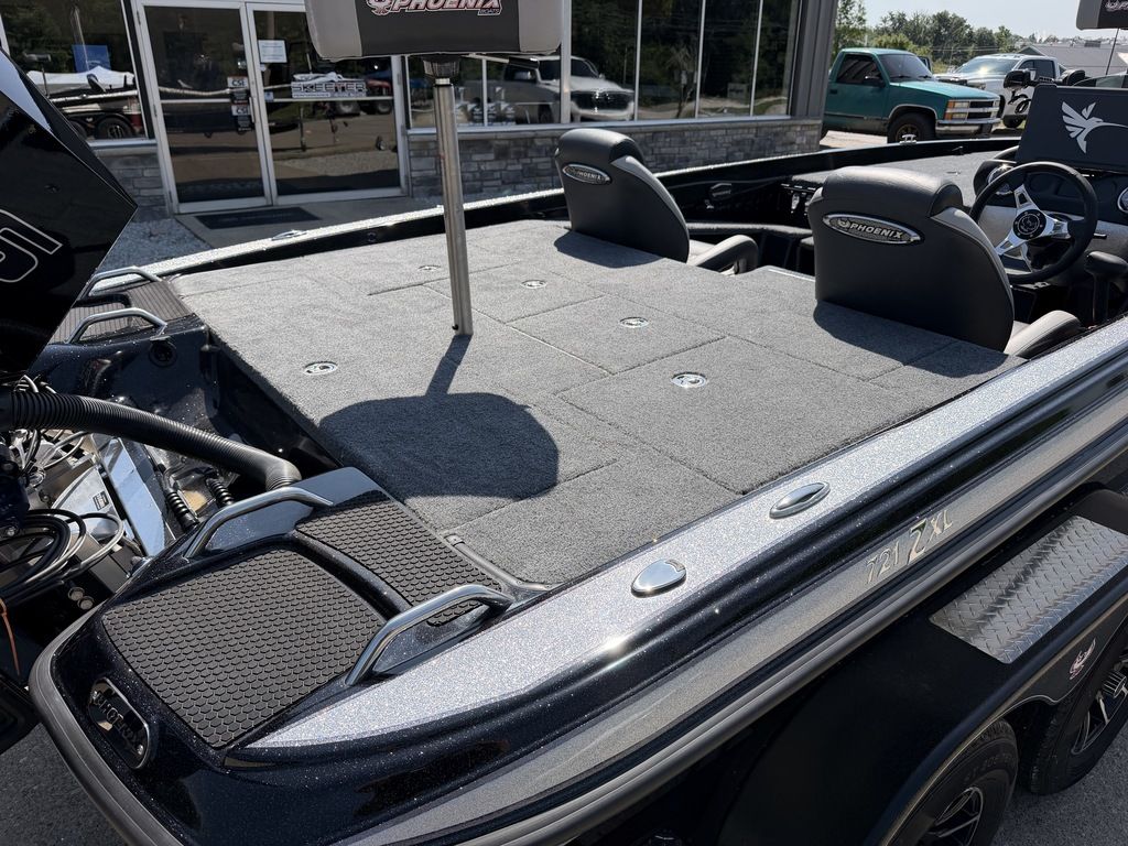 New Phoenix 721ZXL 2026 for sale in Alexandria, Kentucky - Boatzon.com