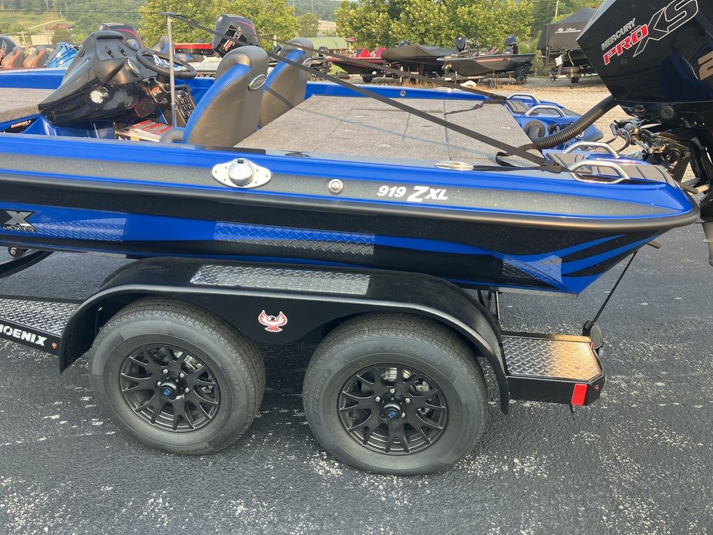 New Phoenix 919 ZXL 2027 for sale in Leitchfield, Kentucky