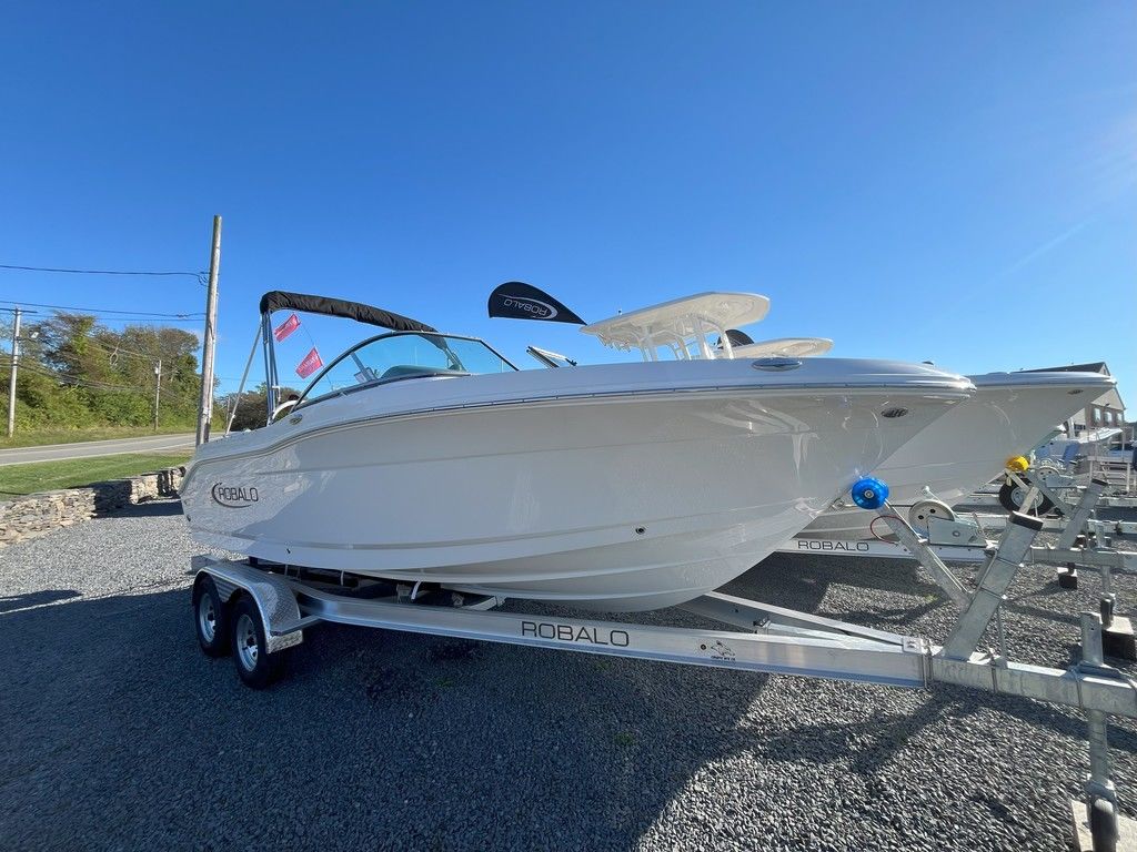 New Robalo R207 2026 for sale in Tiverton, Rhode Island - Boatzon.com