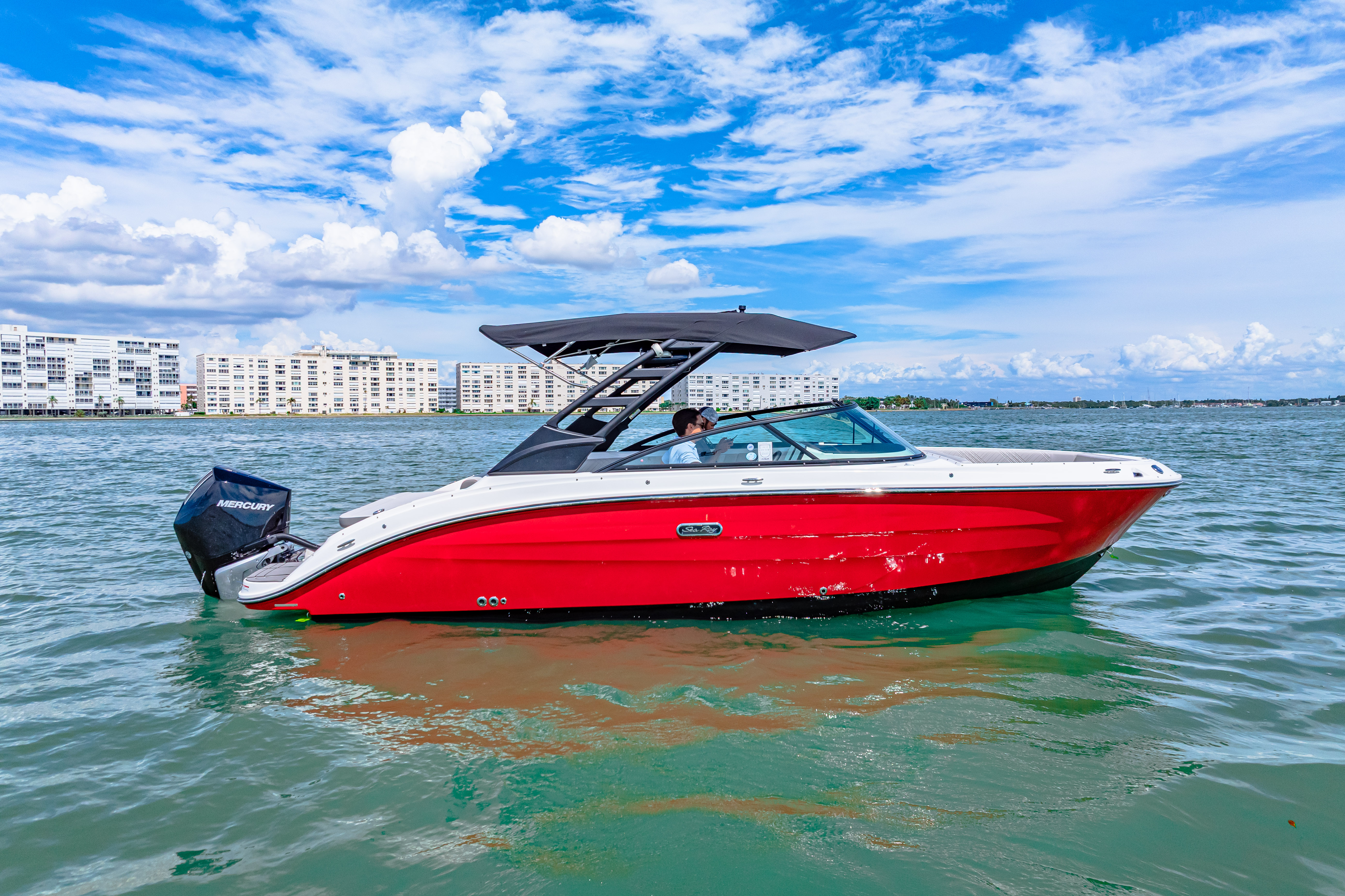 New Sea Ray SDX 250 Outboard 2025 for sale in St. Petersburg