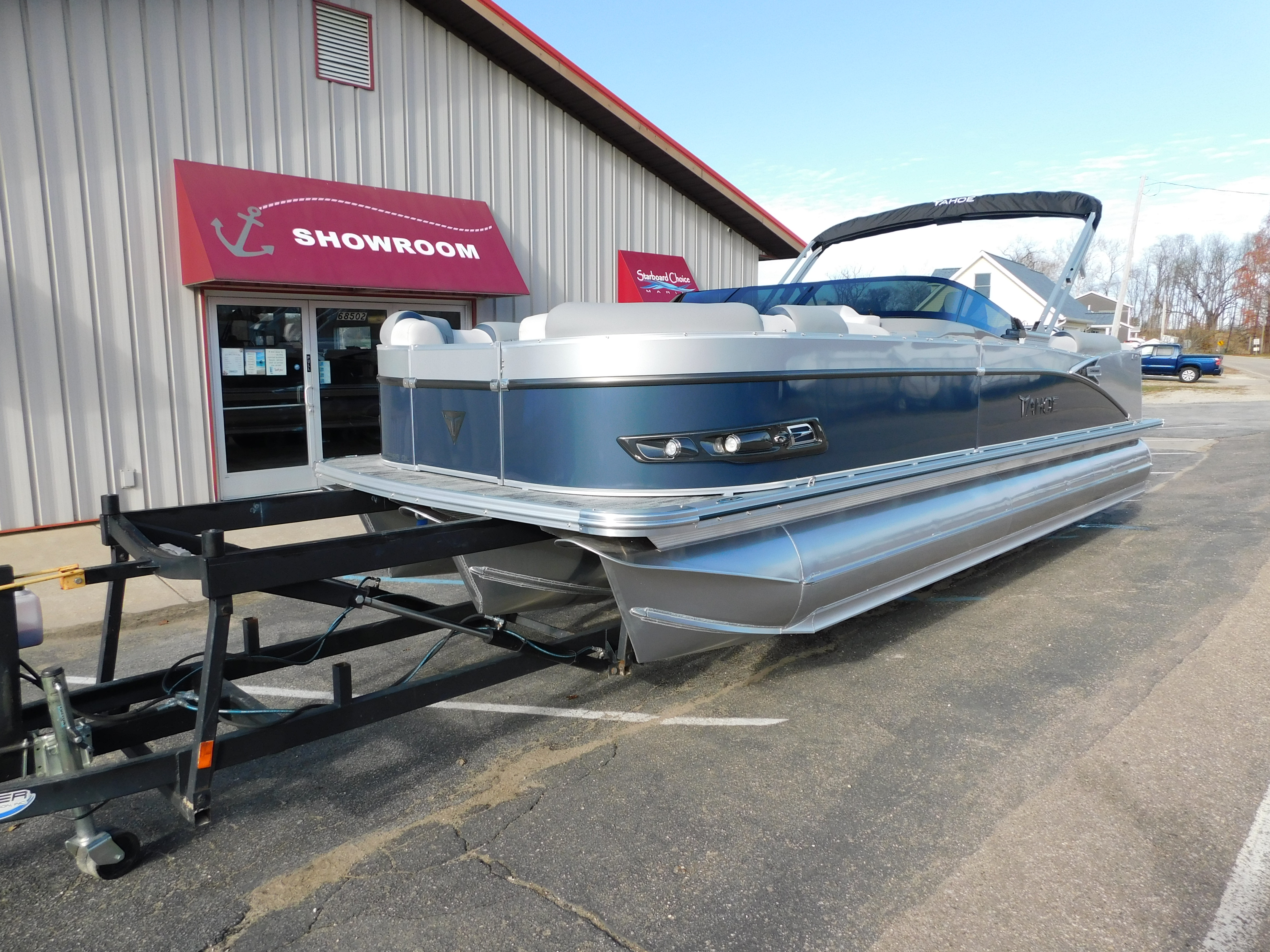 New Tahoe Pontoons Cascade 25 Quad Lounge Windshield 2026 for sale in ...
