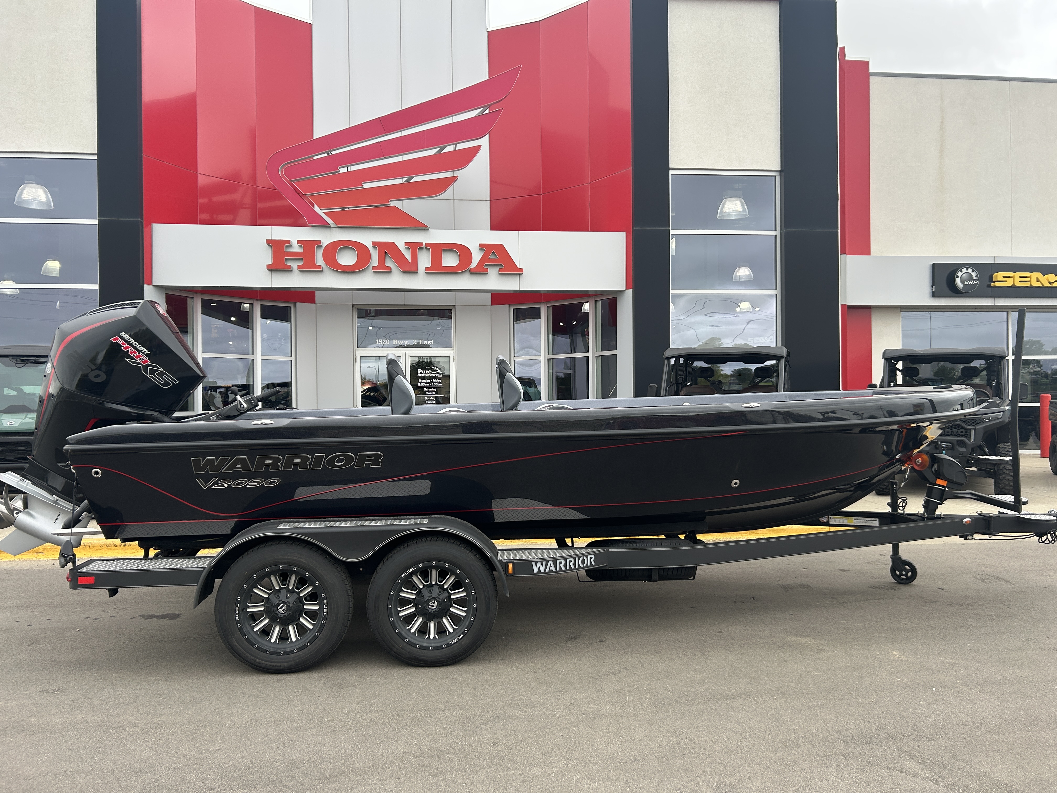 New Warrior V2090 BT w Merc ProXS V8 250XXL 2026 for sale in Minot