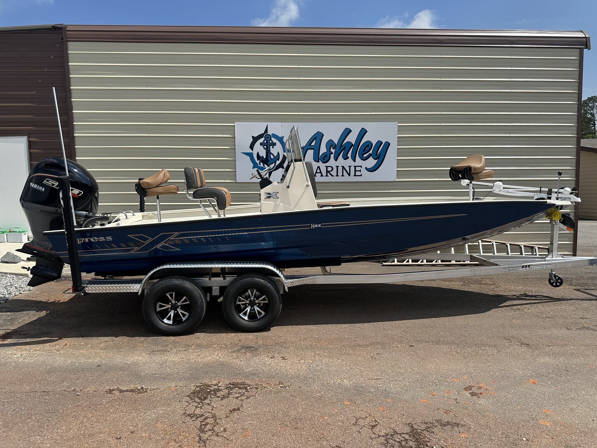 New Xpress HyperLift Bay Series H22B 2027 for sale in Columbus