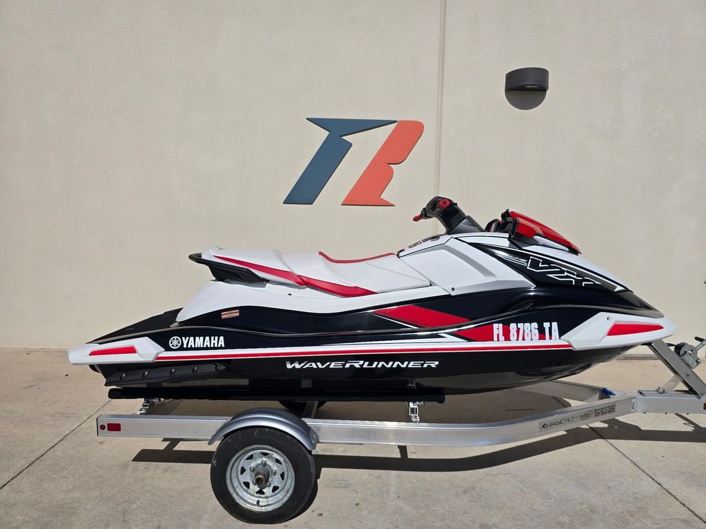 Used Yamaha Boats VX Deluxe 2021 for sale in Malabar, Florida