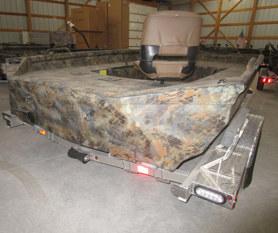 New Excel 2072 Viper Duck Boat dual gun box EzTrac Aluminum Bunk ...