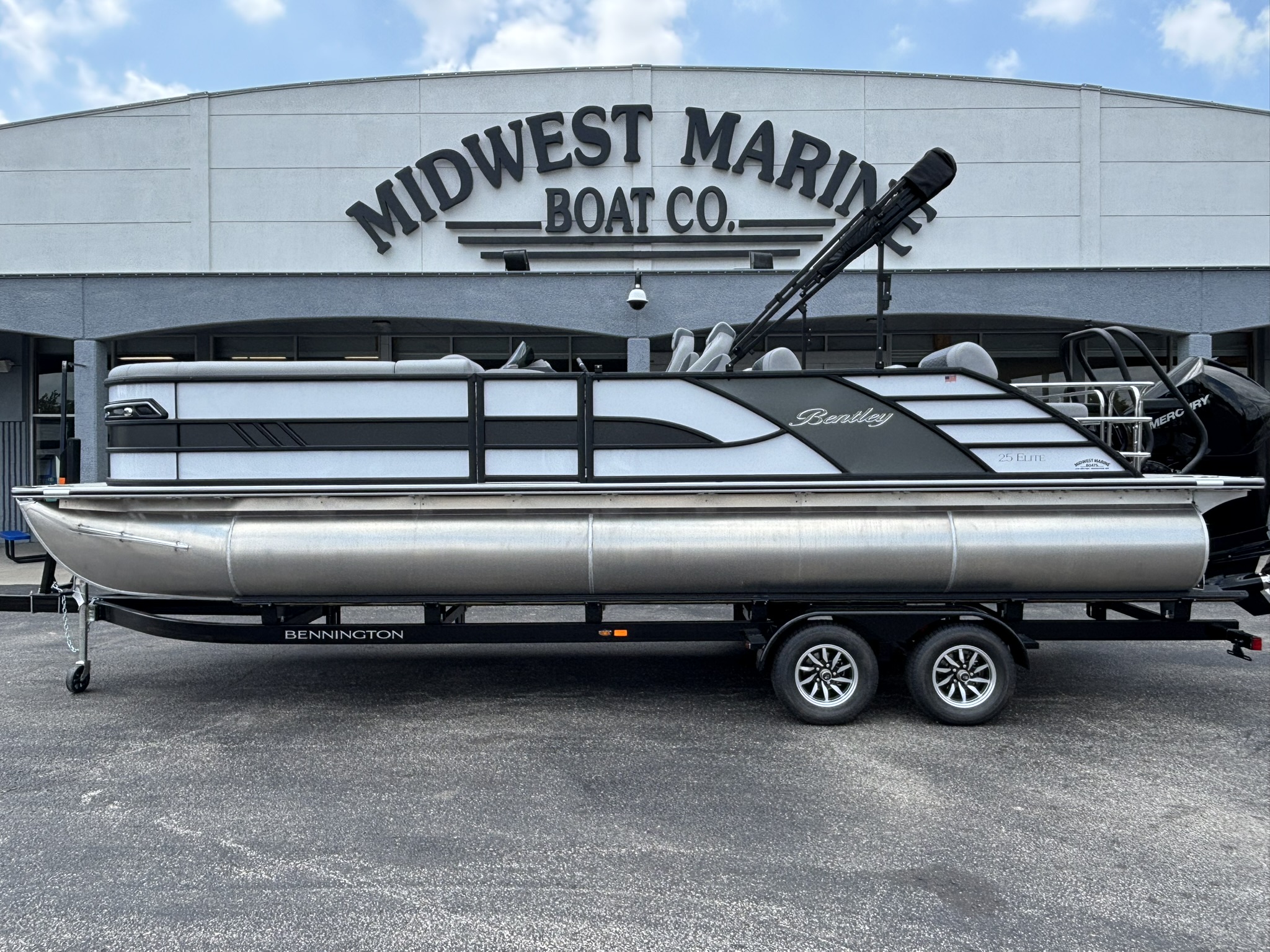 New 2026 Bentley Pontoons 25 Elite QSB MERCURY 250 XL For Sale In 2026 Bentley Pontoons 25 Elite Qsb Mercury 250 Xl Missouri 1.JPEG