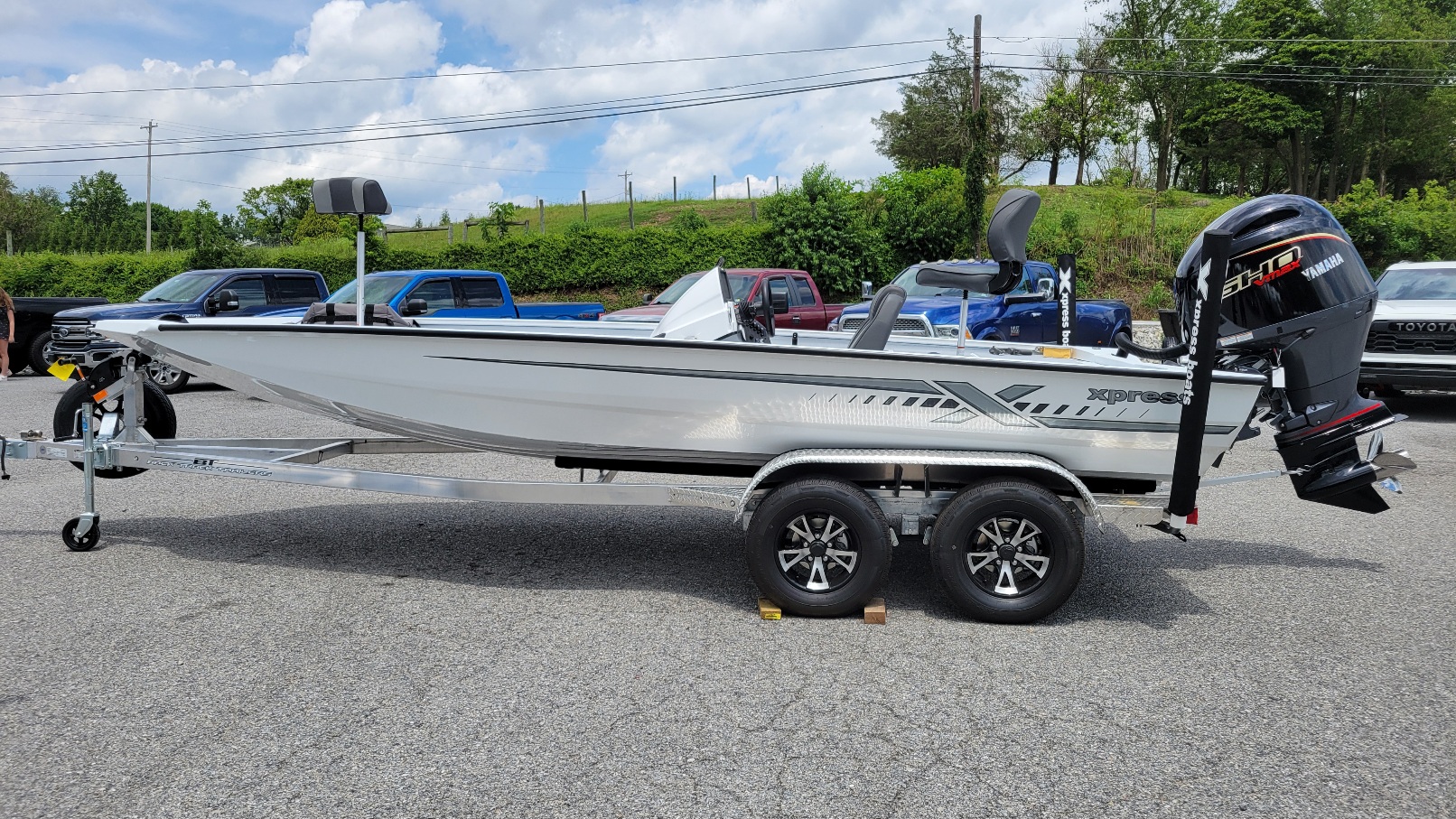 yamasan New Xpress H20C Crappie w Yamaha Vmax 175 SHO In stock 2026 for