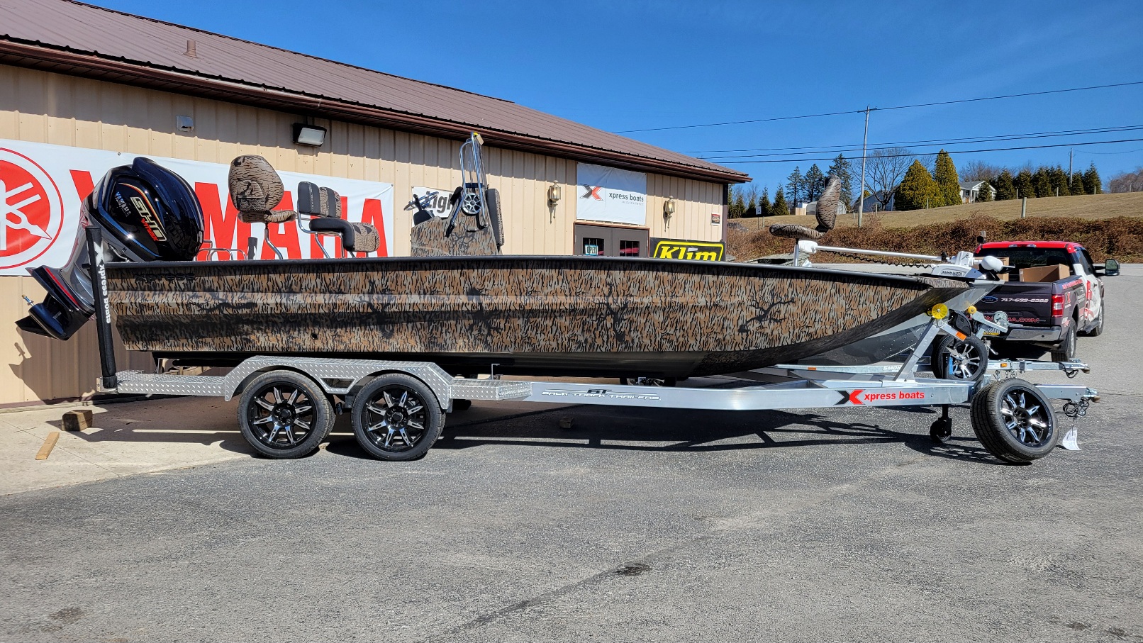 New Xpress X23 Bay in camo Yamaha Vmax 250 On order ETA July 2026