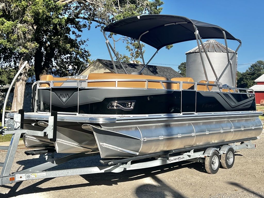 New Avalon Venture 85 23 Versatile Rear Bench Triple Toon IN STOCK