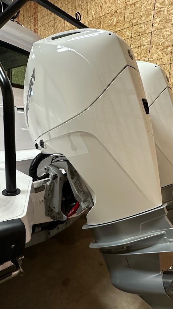 Used Axopar 28 CABIN for sale in manitowoc, Wisconsin