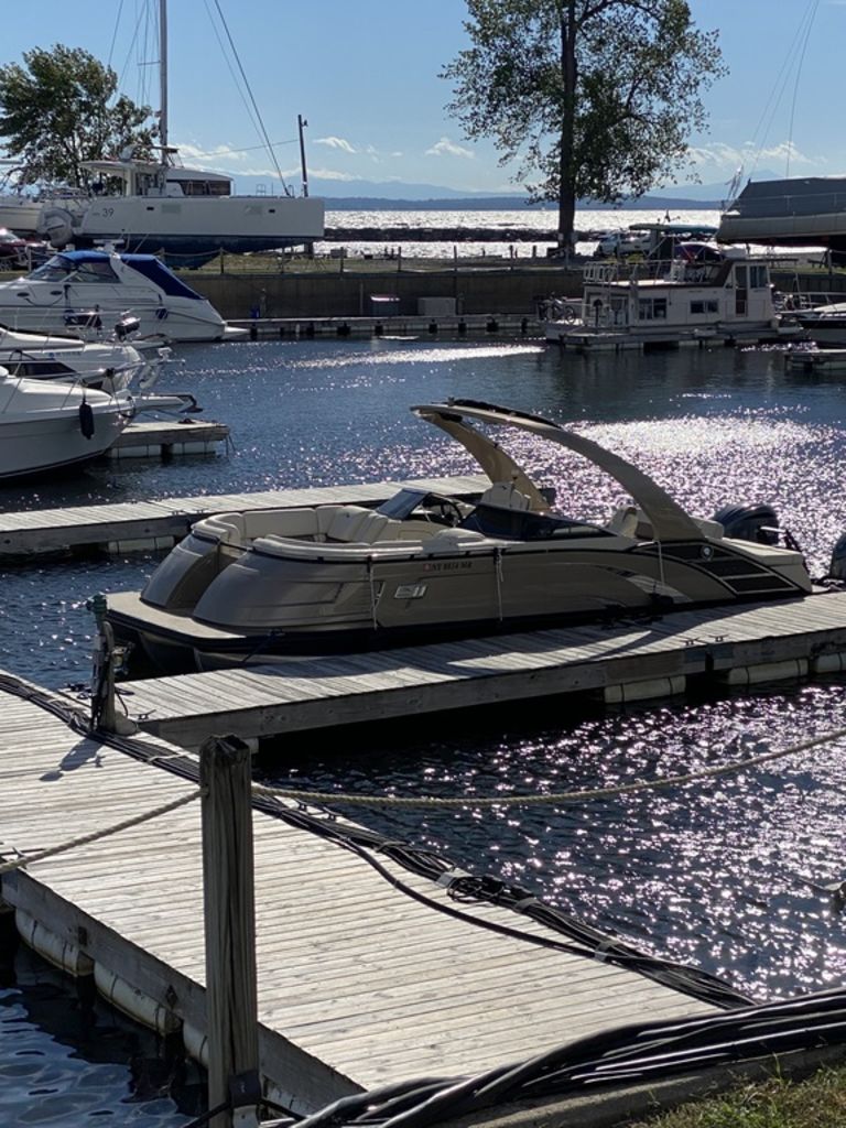 Used Bennington 27 QXSBWA X2 2021 for sale in ticonderoga, New York