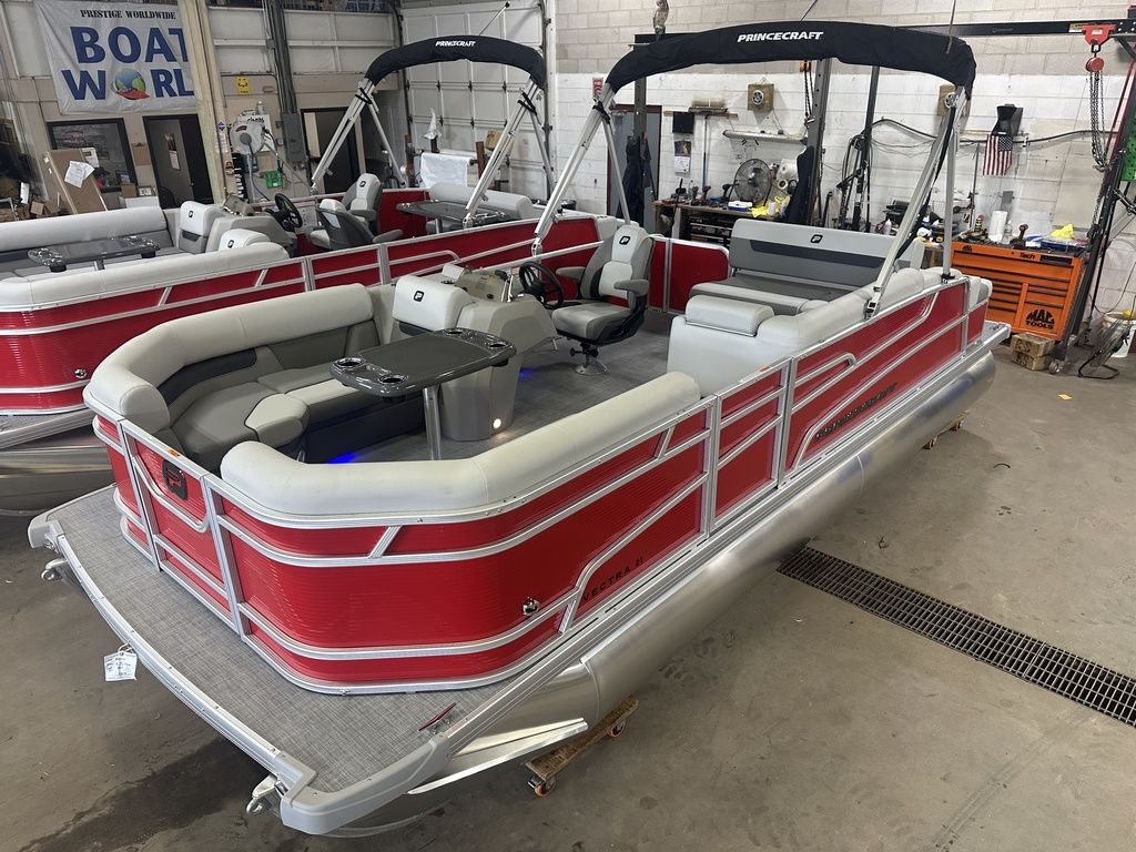 New Princecraft Vectra 21 RL Swingback Lounge Pontoon