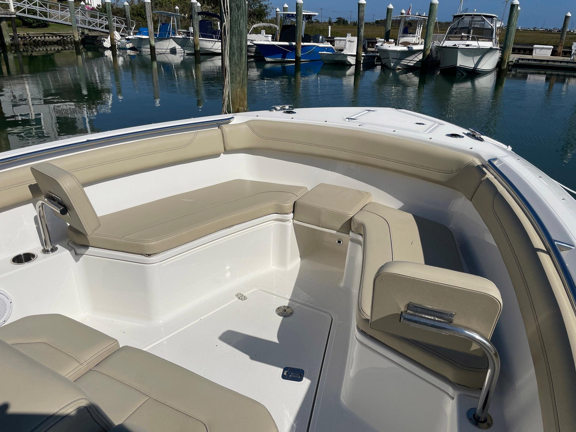 Used 2020 Pursuit S 288 for sale in cape may, New Jersey
