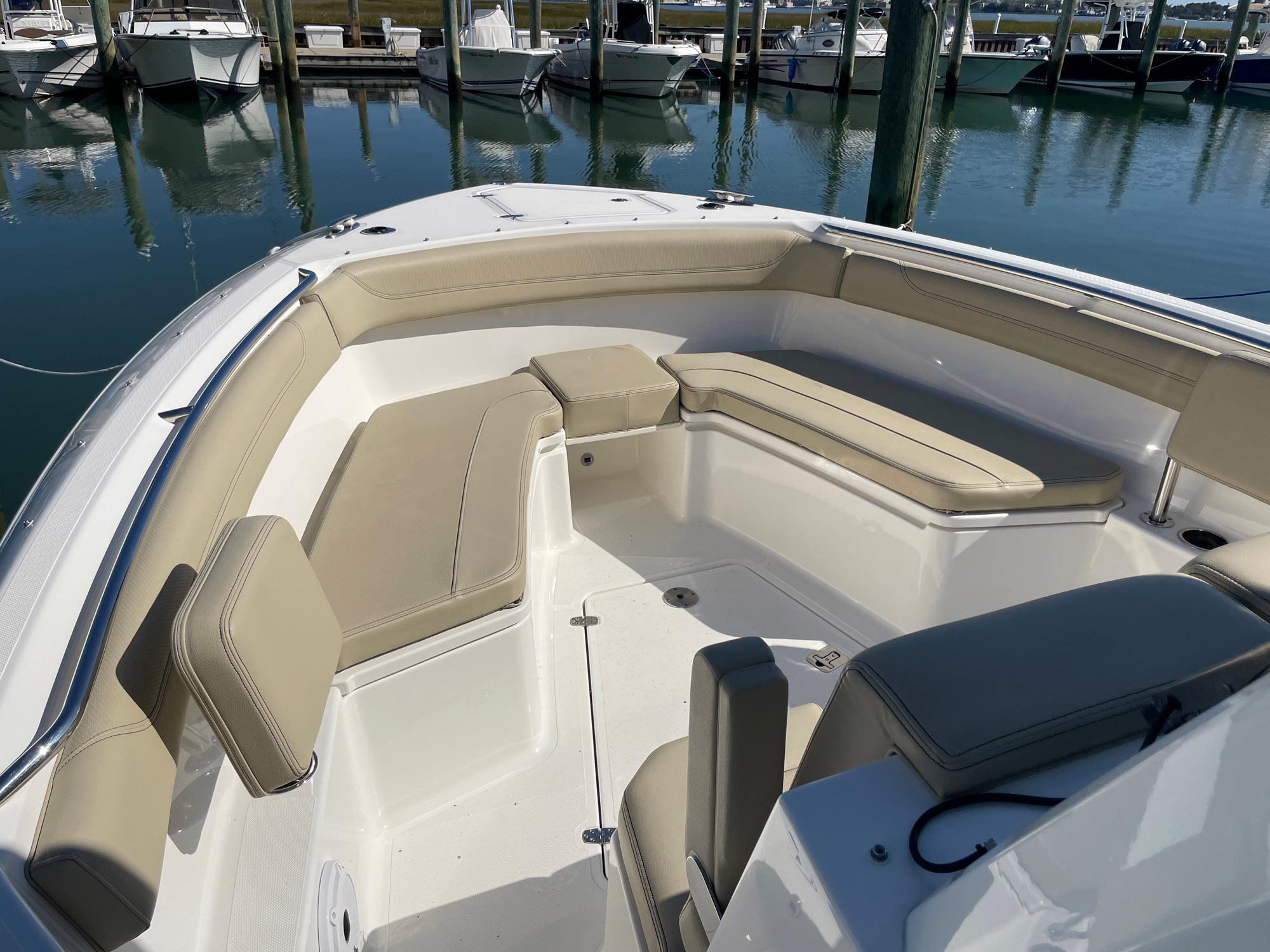 Used 2020 Pursuit S 288 for sale in cape may, New Jersey