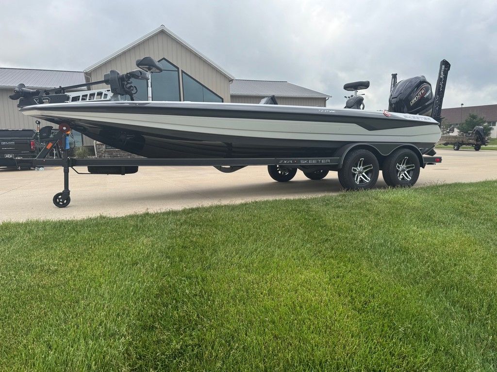 New Skeeter ZXR21 2025 for sale in Le Claire, Iowa - Boatzon.com