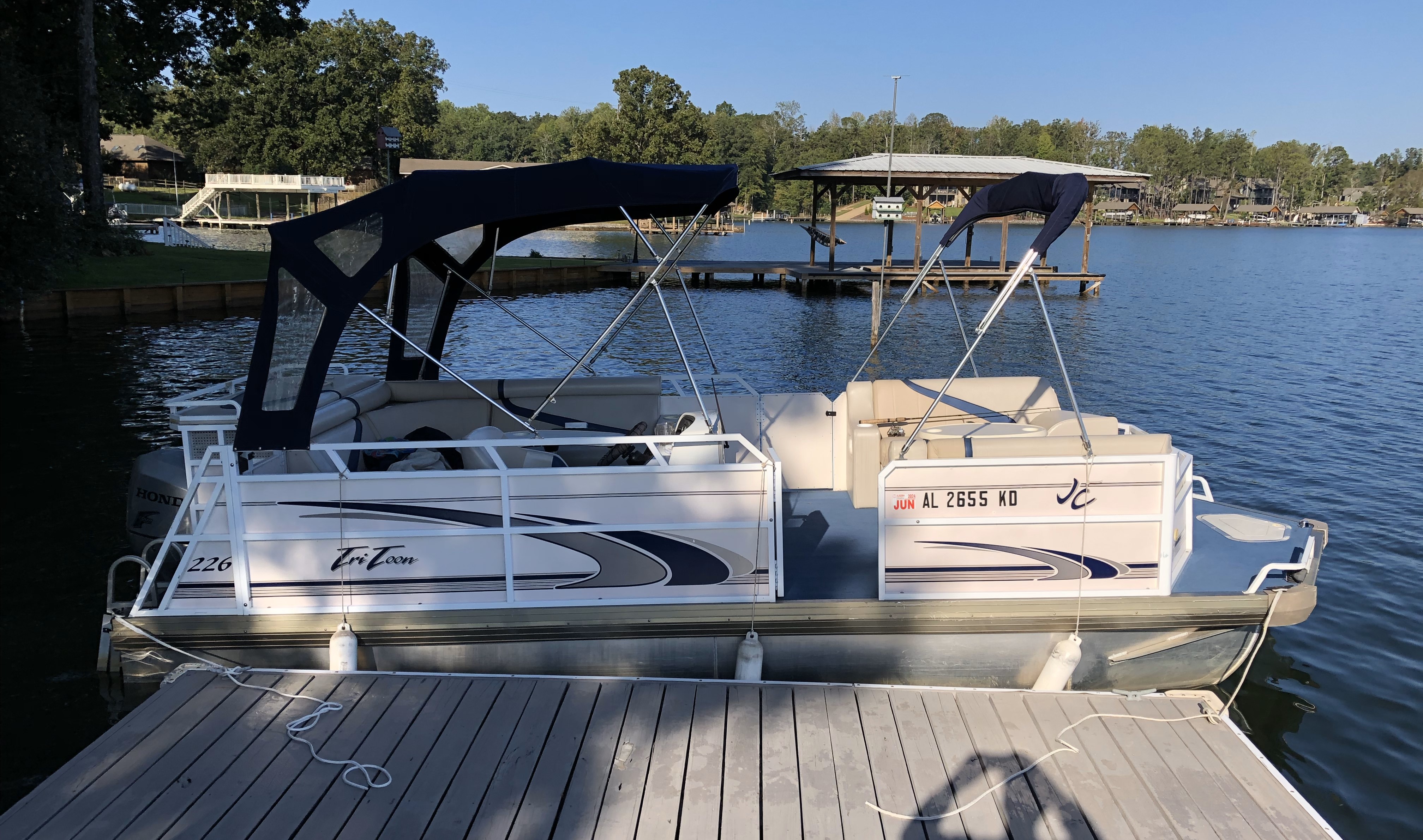 Used 1998 JC 226 Tritoon for sale in stuart, Florida