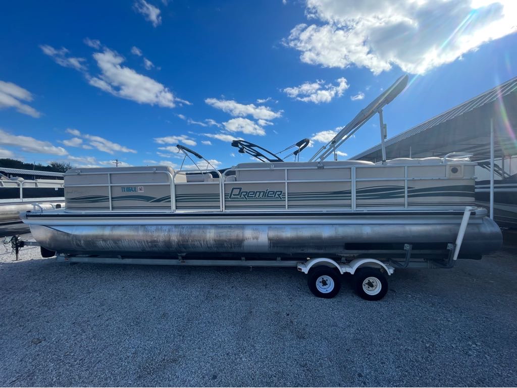 Used 2000 Premier Grand Majestic TriToon for sale in graford, Texas