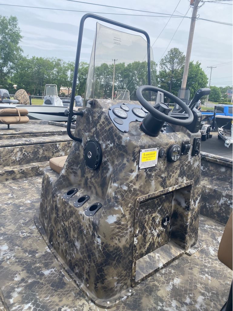 New 2025 Excel 2172 Stalker Center Console 115 HP for sale in Pineville ...