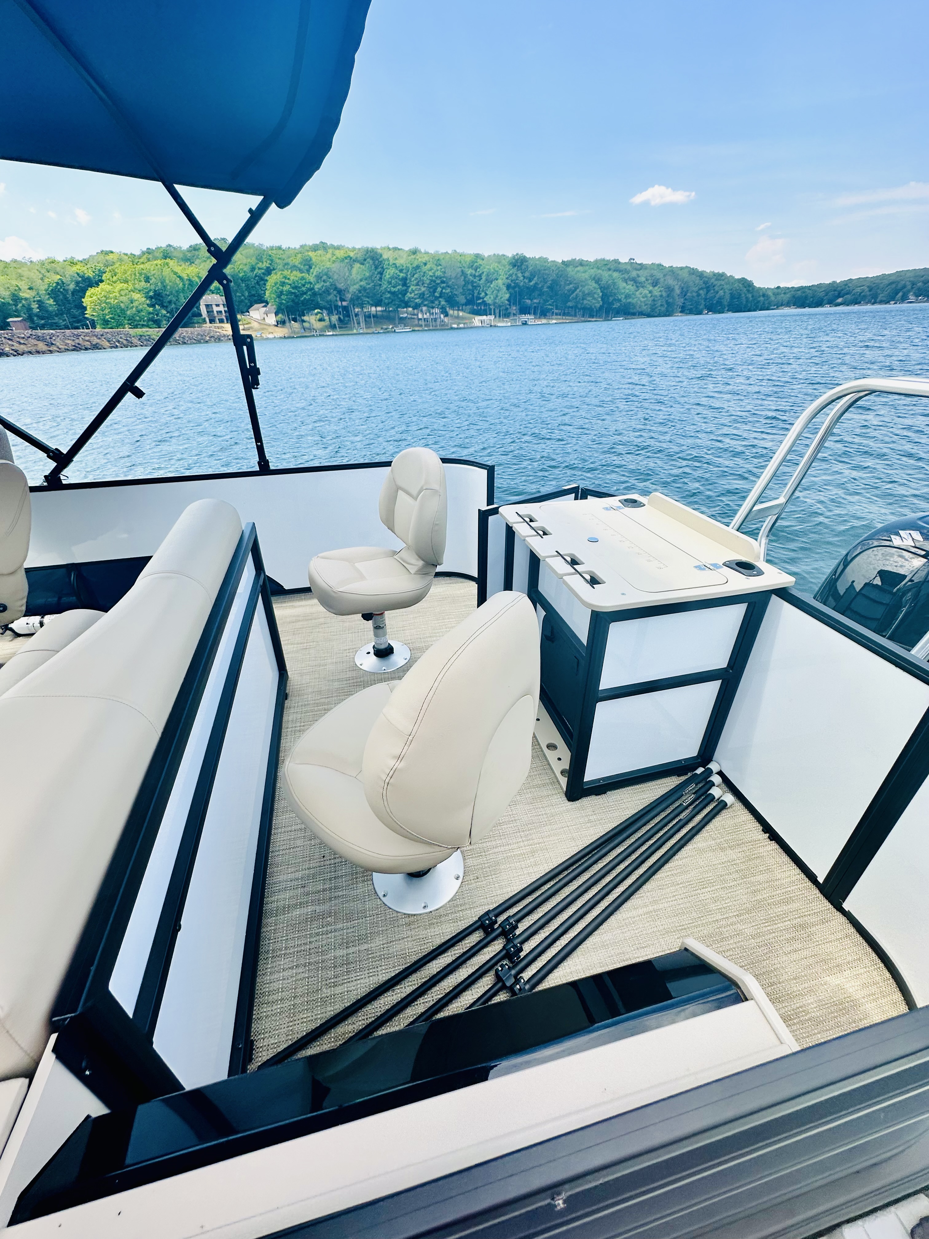 Used BENTLEY PONTOON 2024 for sale in central city, Pennsylvania