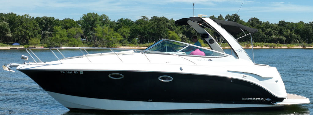 Used Chaparral 310 Signature 2009 for sale in Lewisville, Texas