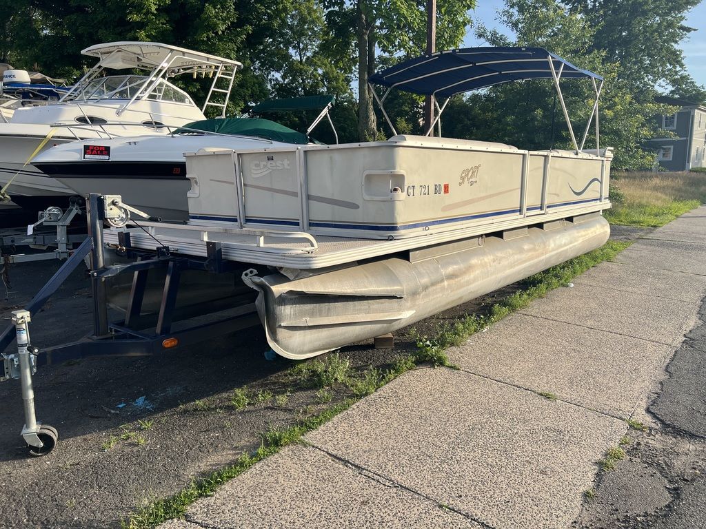 Used crest 250 Sport Pontoon wtrailer 2004 for sale in Plainville, Connecticut - Boatzon.com Used crest 250 Sport Pontoon wtrailer 2004 for sale in Plainville, Connecticut - Boatzon.com