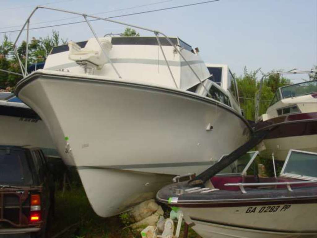 Used Pacemaker 32 Flybridge Sedan Twin 57 Crusaders 1974 for sale in ...