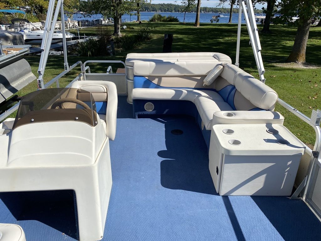 Used RIVIERA CRUISER SS 2223 RE 1999 for sale in leesburg, Indiana ...