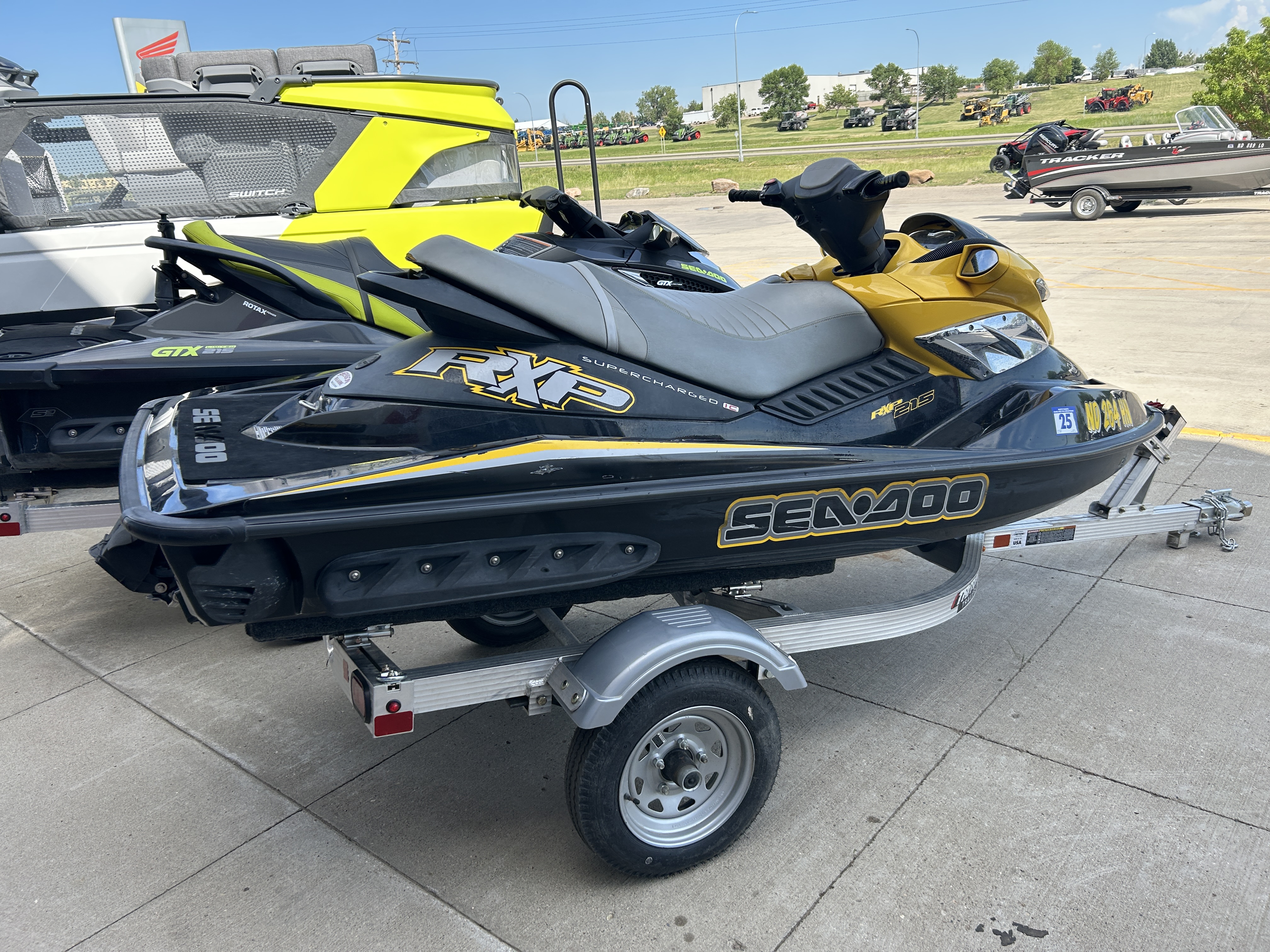 Used SeaDoo RXP 215 Metallic Yellow Black 2007 for sale in Minot