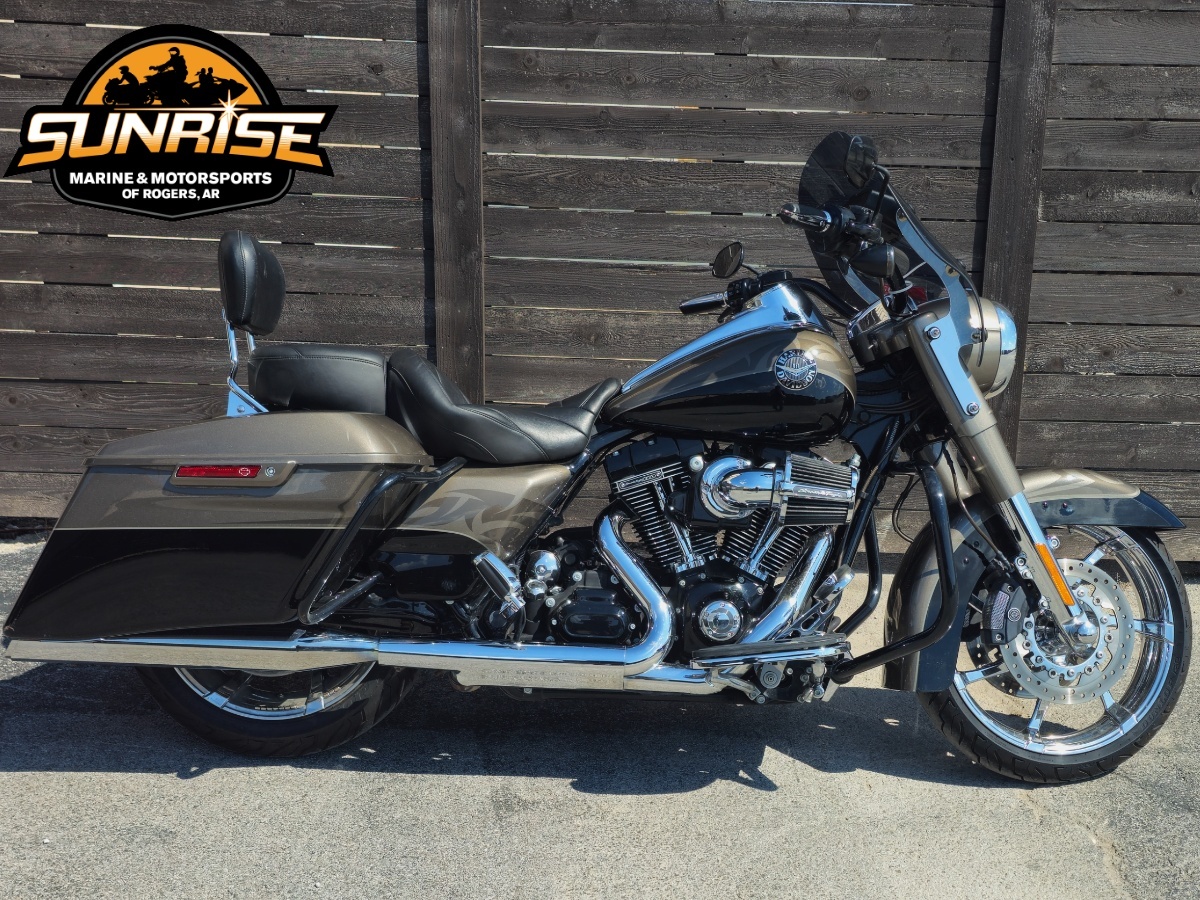2014 Harley Davidson Road 2014 Cvo Road King For Sale 2,300-Mile