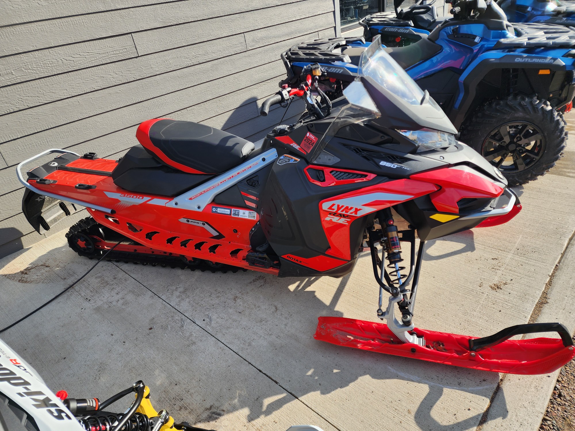 Used 2022 Lynx Rave RE 850 for sale in Chippewa Falls, Wisconsin